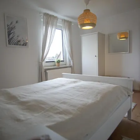 Heidezeit - Neu Mit Spielturm 졸타우